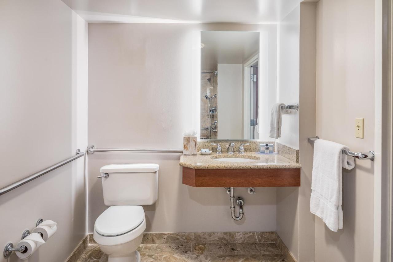 דלריי ביץ' The Atlantic Suites On The Ave מראה חיצוני תמונה